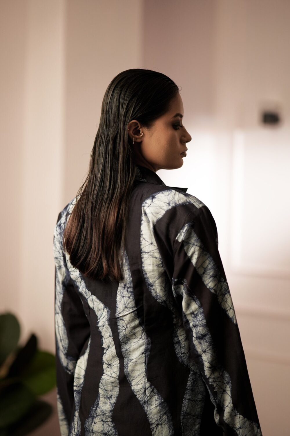 Abstract Batik Painting Pure Cotton Black Jacket - Image 3