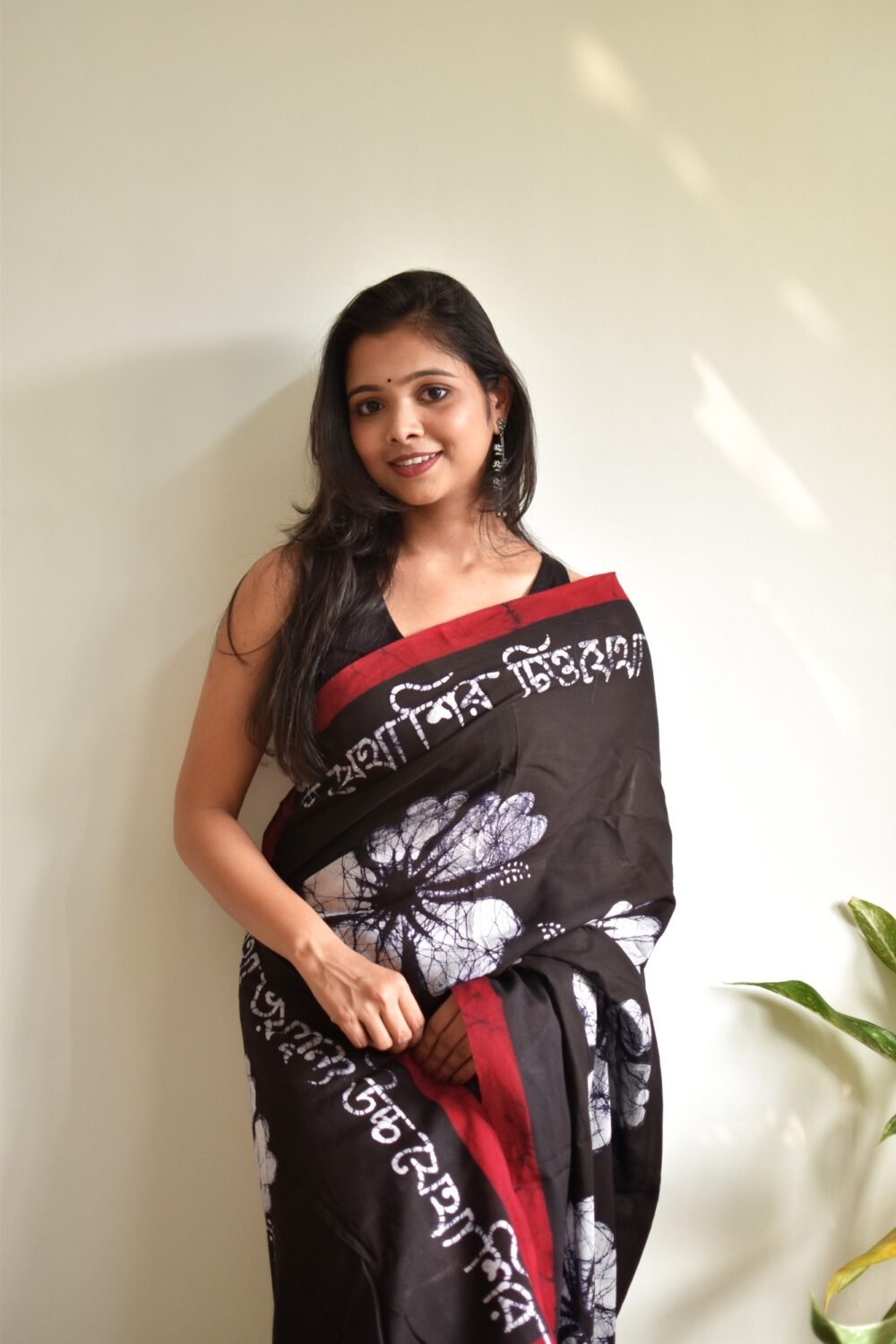 Hibiscus Hand-painted Batik Art Pure Cotton Saree - Image 3