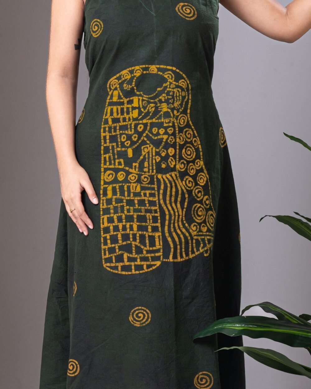 The Kiss by Klimt Batik Art Pure Cotton Belt Dress - Image 2