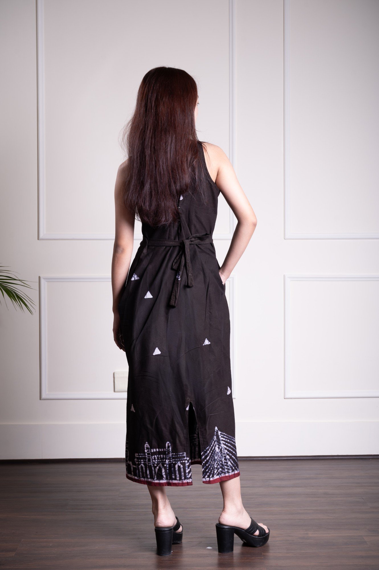 Mumbai Hand Batik Pure Cotton Black Long Belt Dress - Image 4