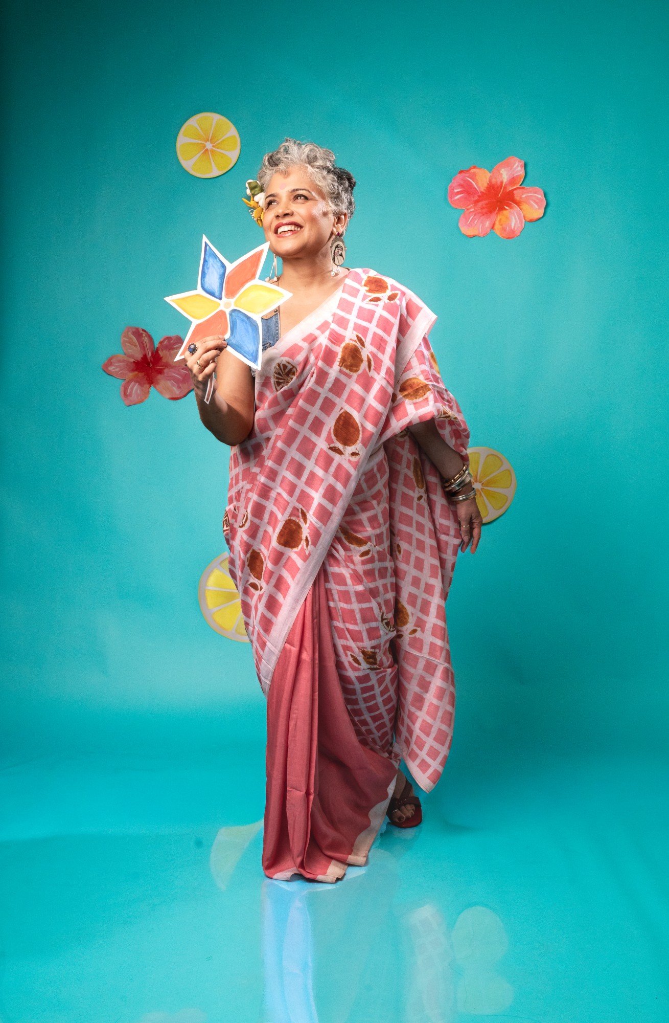 Pink Checks Lemon Silk Cotton Hand-painted Batik Saree - Image 4