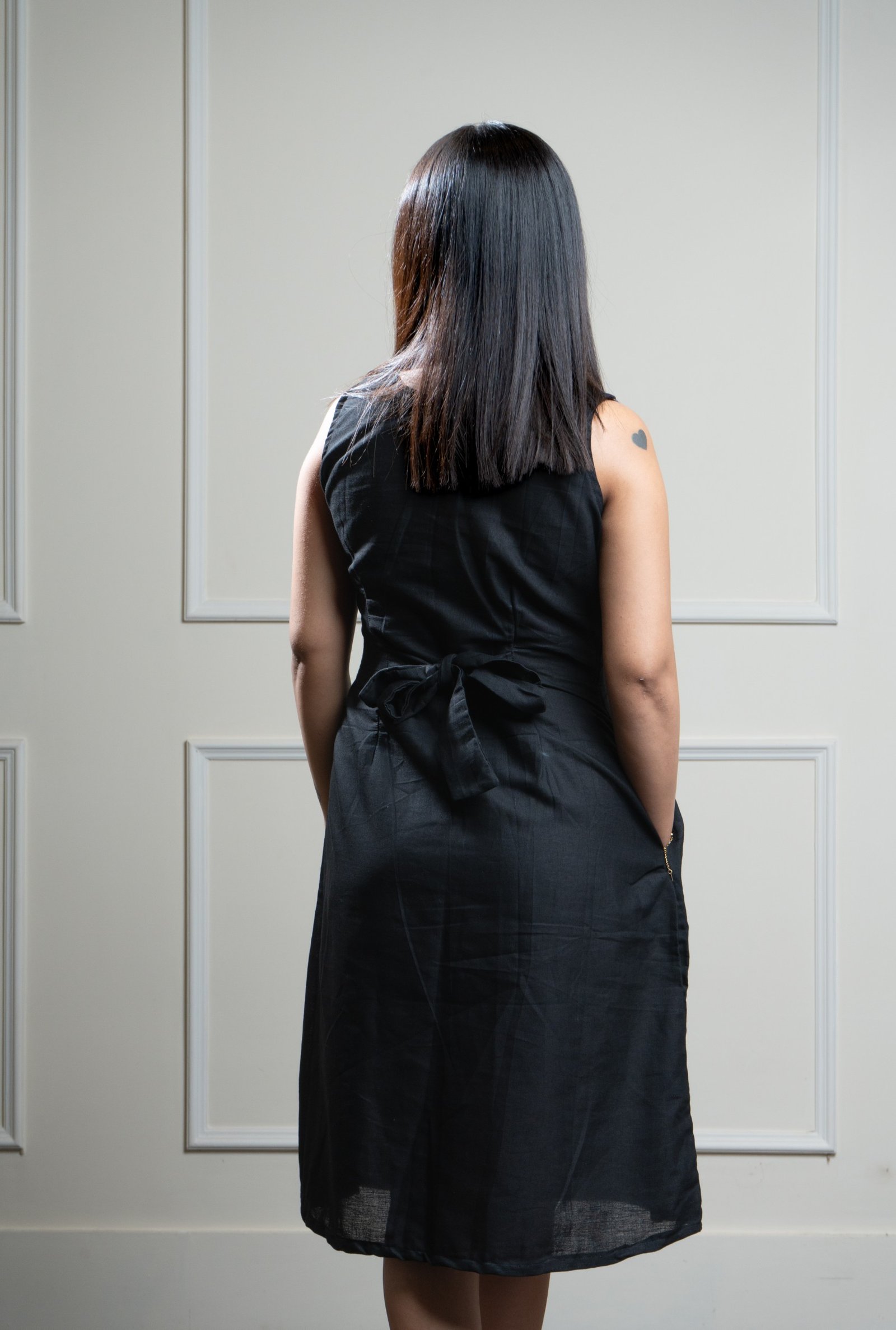 Fish Collar Black Pure Cotton Dress - Image 4