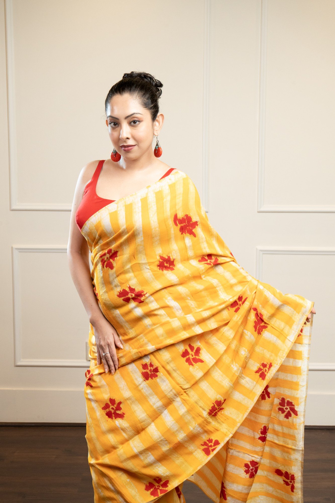 Yellow Floral Stripes Hand Batik Silk Saree - Image 5