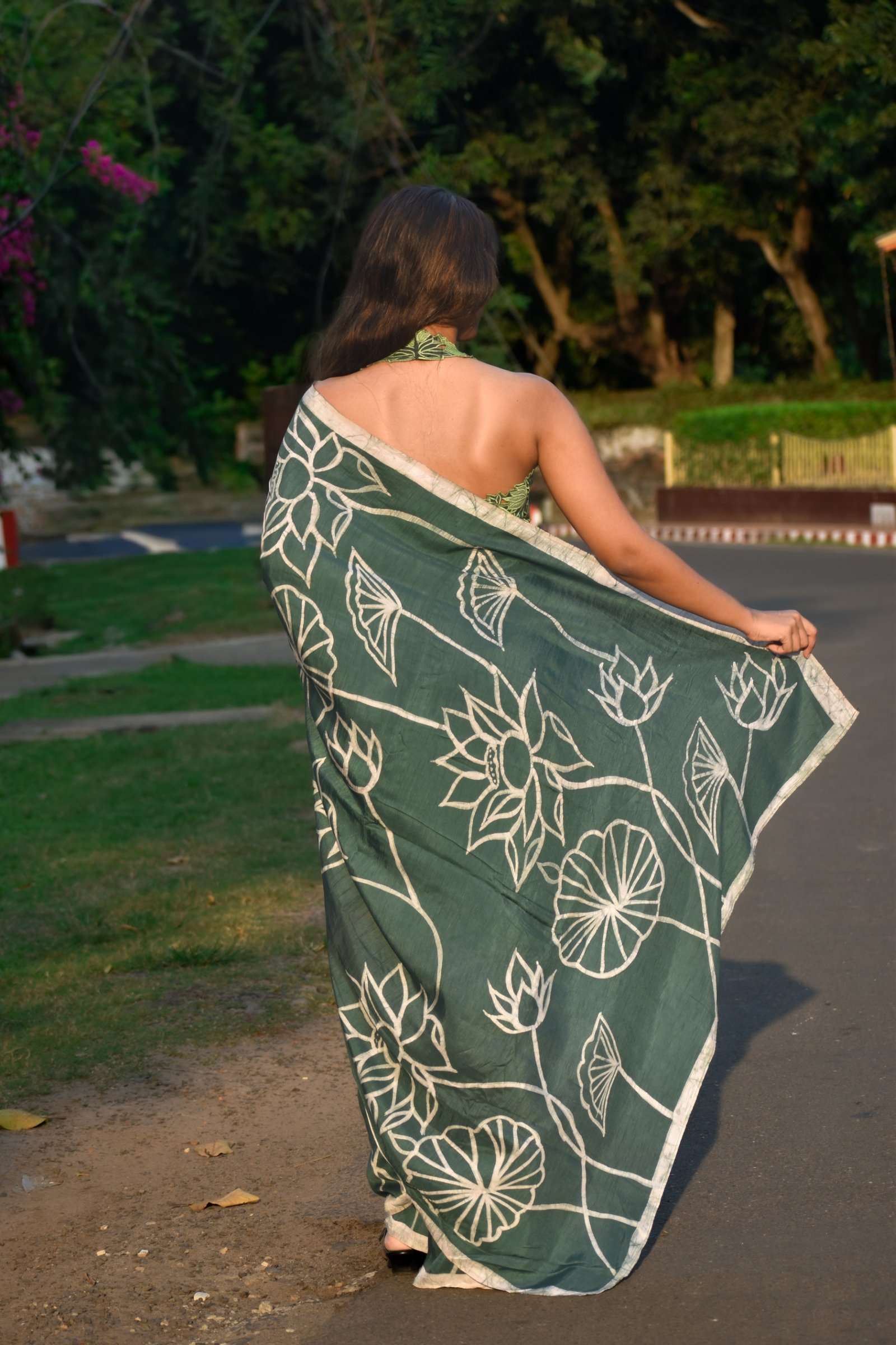 Lotus Olive Green Hand-painted Batik Saree - Image 4